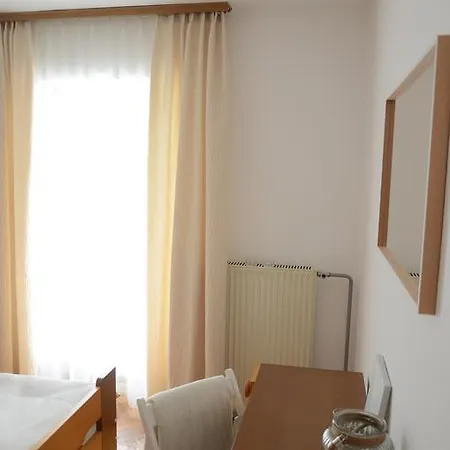 Anna's House